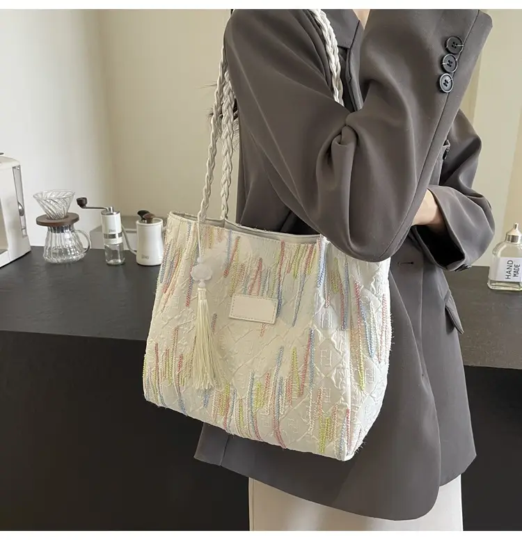 Women's Canvas Shoulder Bag Large Capacity 2024 — feature 11