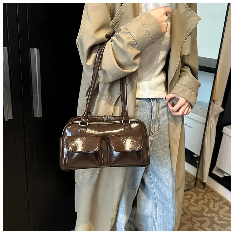 Women's White Square Shoulder Bag 2024 Trend — feature 10