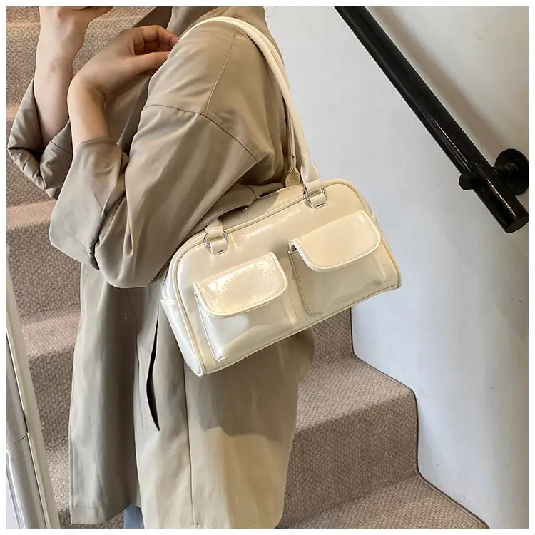 Women's White Square Shoulder Bag 2024 Trend — feature 17