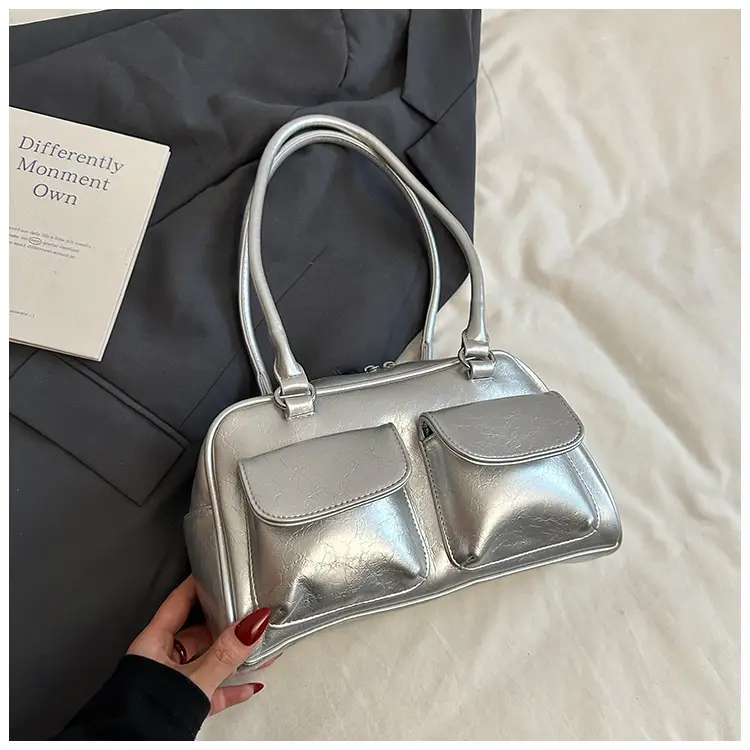 Women's White Square Shoulder Bag 2024 Trend — feature 27