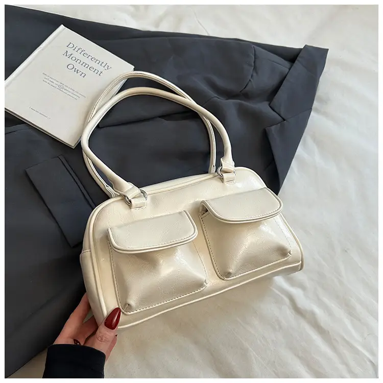 Women's White Square Shoulder Bag 2024 Trend — feature 28