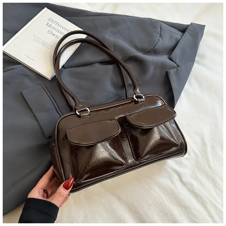 Women's White Square Shoulder Bag 2024 Trend — feature 29