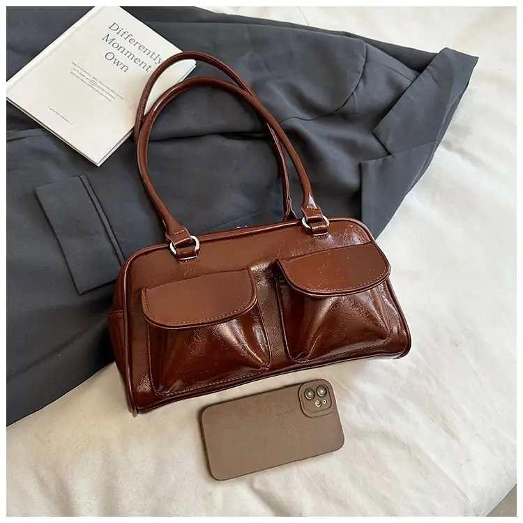 Women's White Square Shoulder Bag 2024 Trend — feature 3
