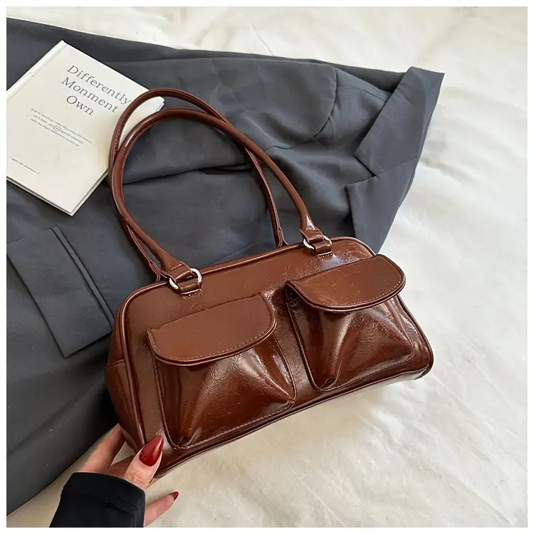 Women's White Square Shoulder Bag 2024 Trend — feature 32