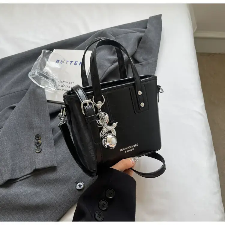 Women's High-End Bell Bag Cream 2024 — feature 22