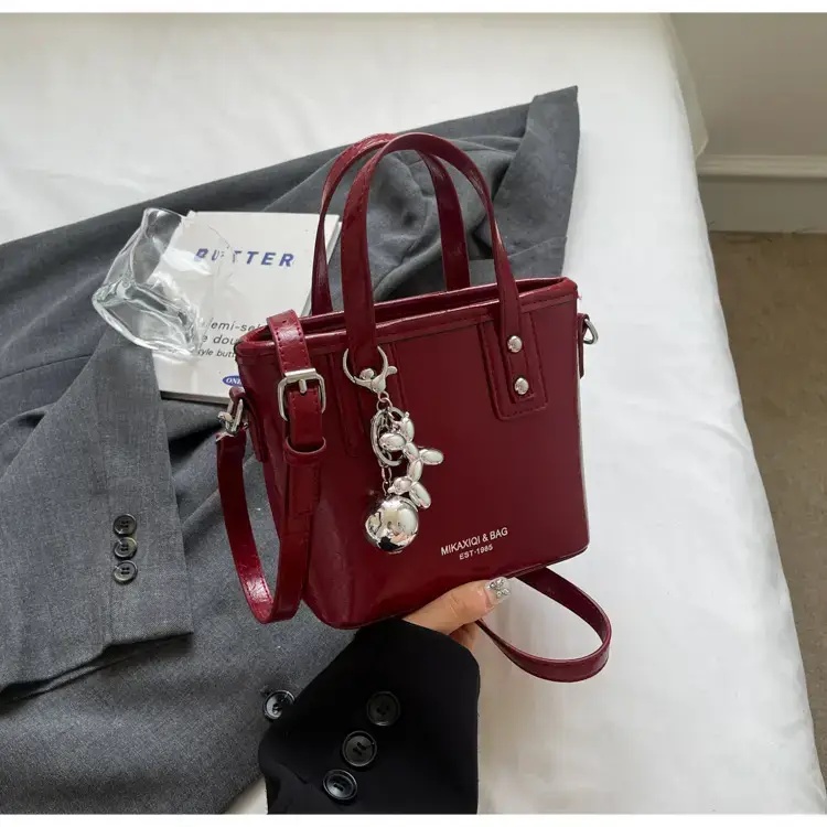 Women's High-End Bell Bag Cream 2024 — feature 23