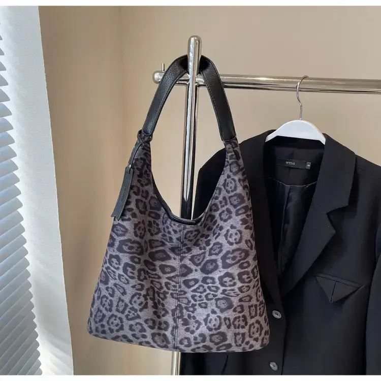 Large Capacity Leopard Print Shoulder Bag for Women — feature 28