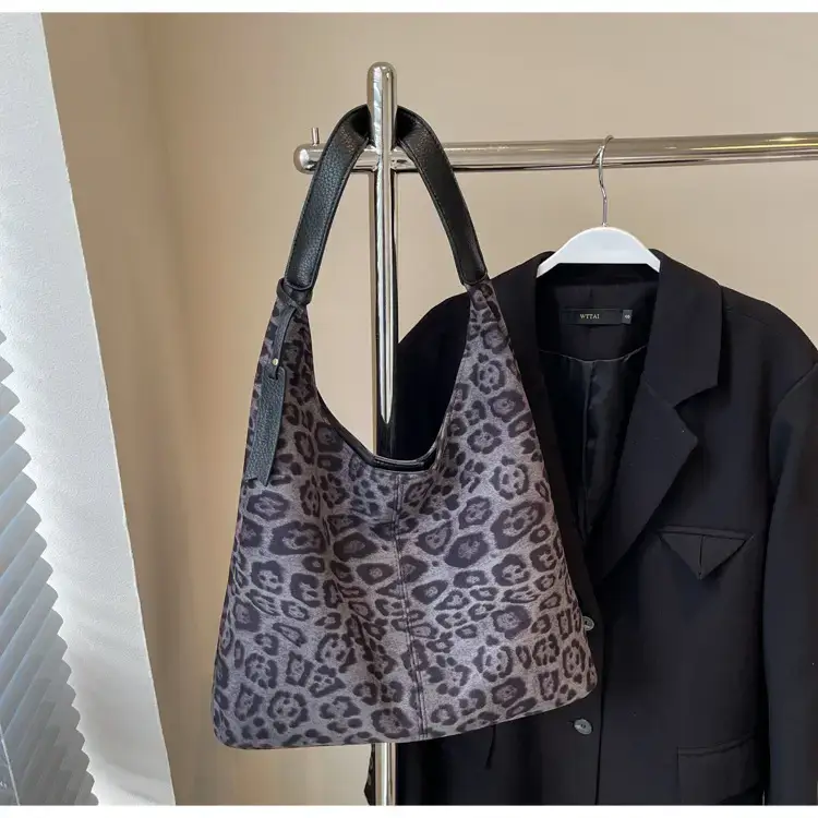 Large Capacity Leopard Print Shoulder Bag for Women — feature 29