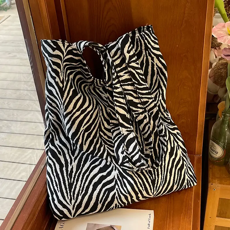 Women's Leopard Print Canvas Shoulder Bag 2024 - Image 6