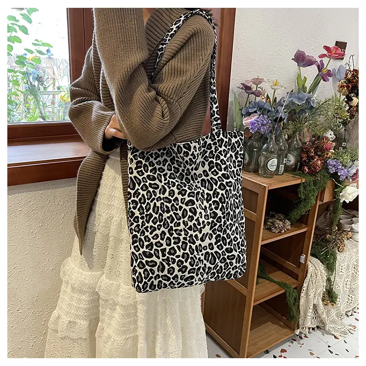 Women's Leopard Print Canvas Shoulder Bag 2024 — feature 14