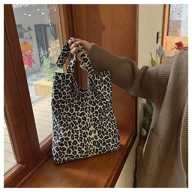 Women's Leopard Print Canvas Shoulder Bag 2024 — feature 15