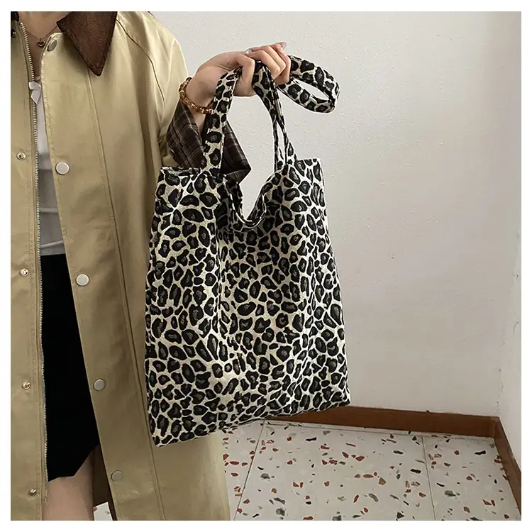 Women's Leopard Print Canvas Shoulder Bag 2024 — feature 8