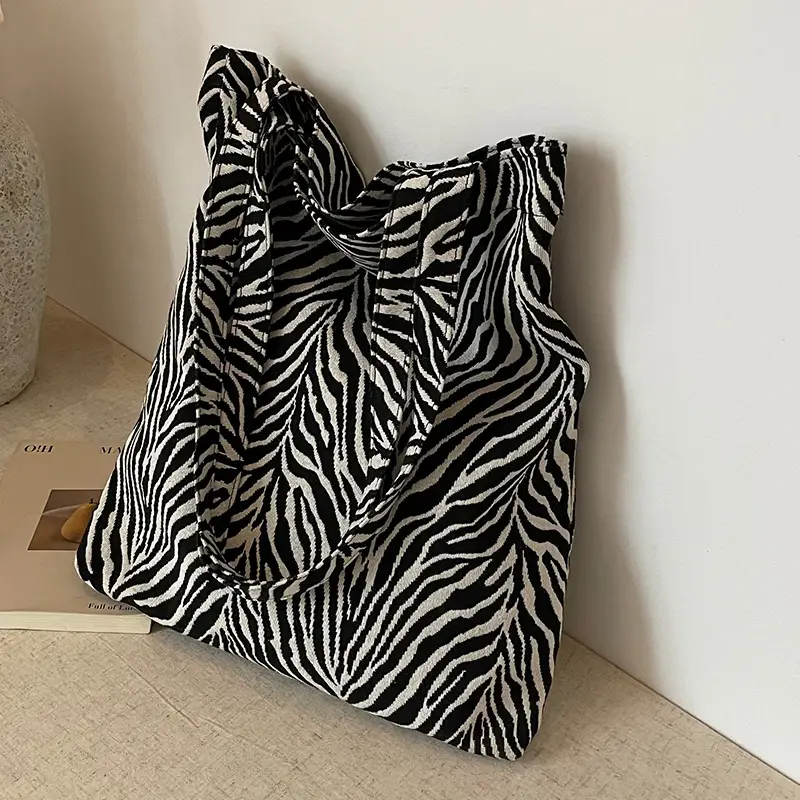 Women's Leopard Print Canvas Shoulder Bag 2024 - Image 3
