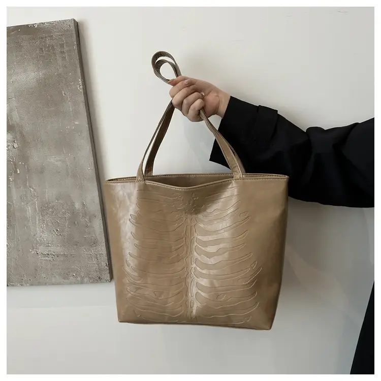 Women's Retro Croc Pattern Tote Bag Tan 2024 — feature 20