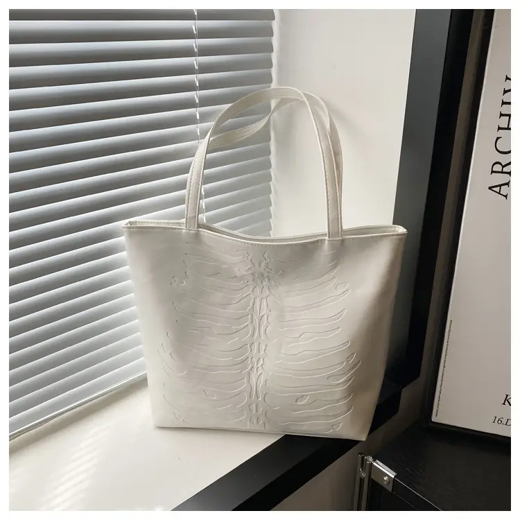 Women's Retro Croc Pattern Tote Bag Tan 2024 — feature 32