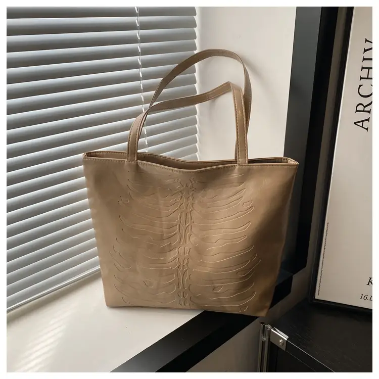 Women's Retro Croc Pattern Tote Bag Tan 2024 — feature 33