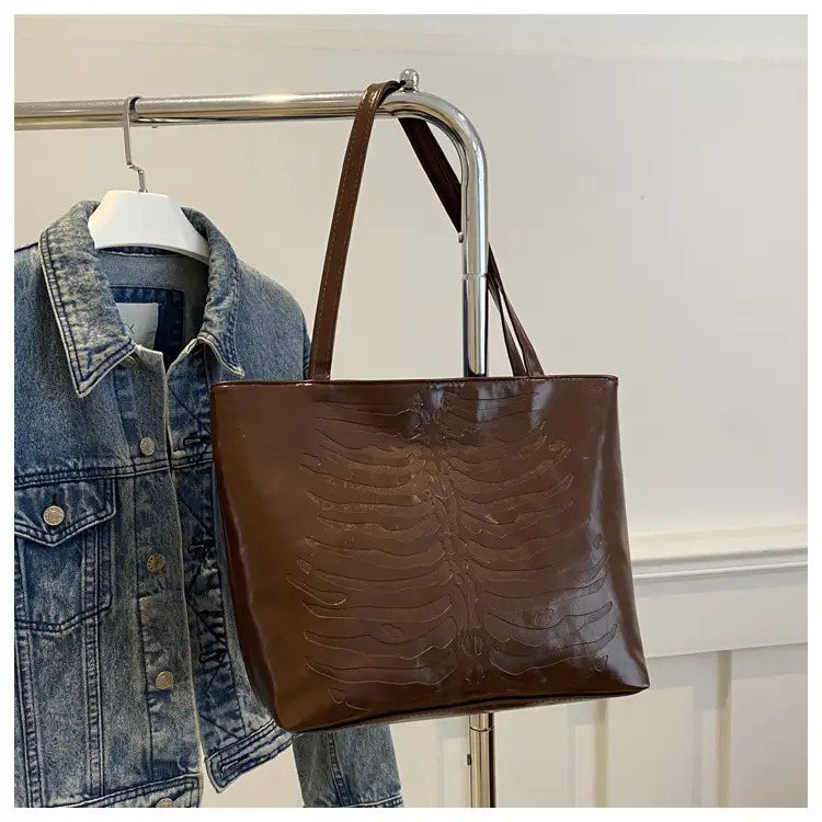 Women's Retro Croc Pattern Tote Bag Tan 2024 — feature 38
