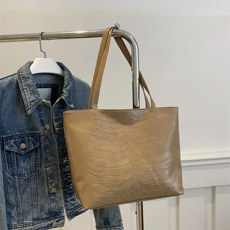 Women's Retro Croc Pattern Tote Bag Tan 2024 - Image 5