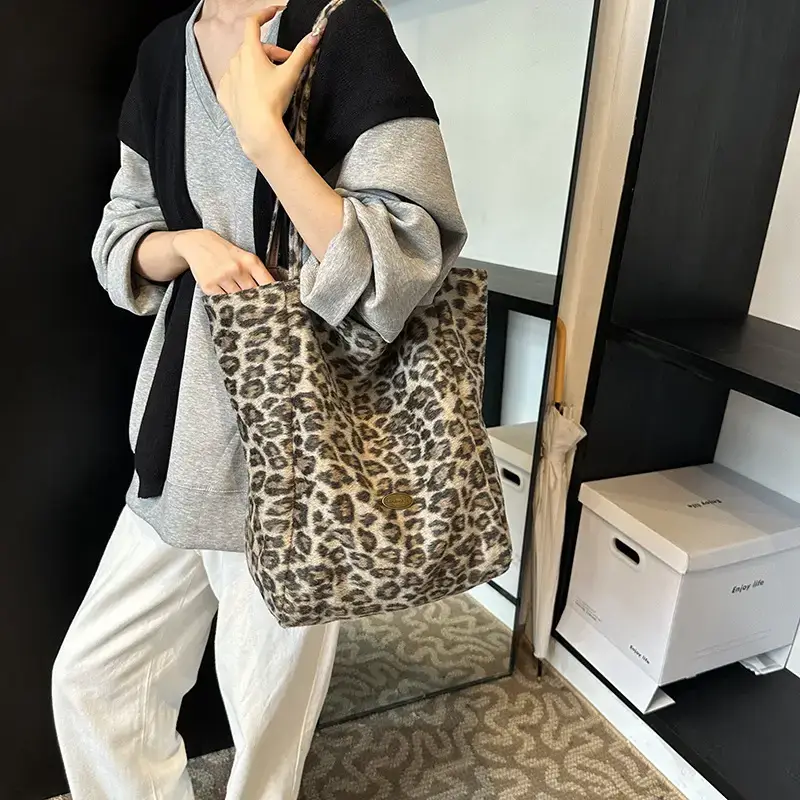 Women Leopard Print Large Tote Bag 2024 - Image 6