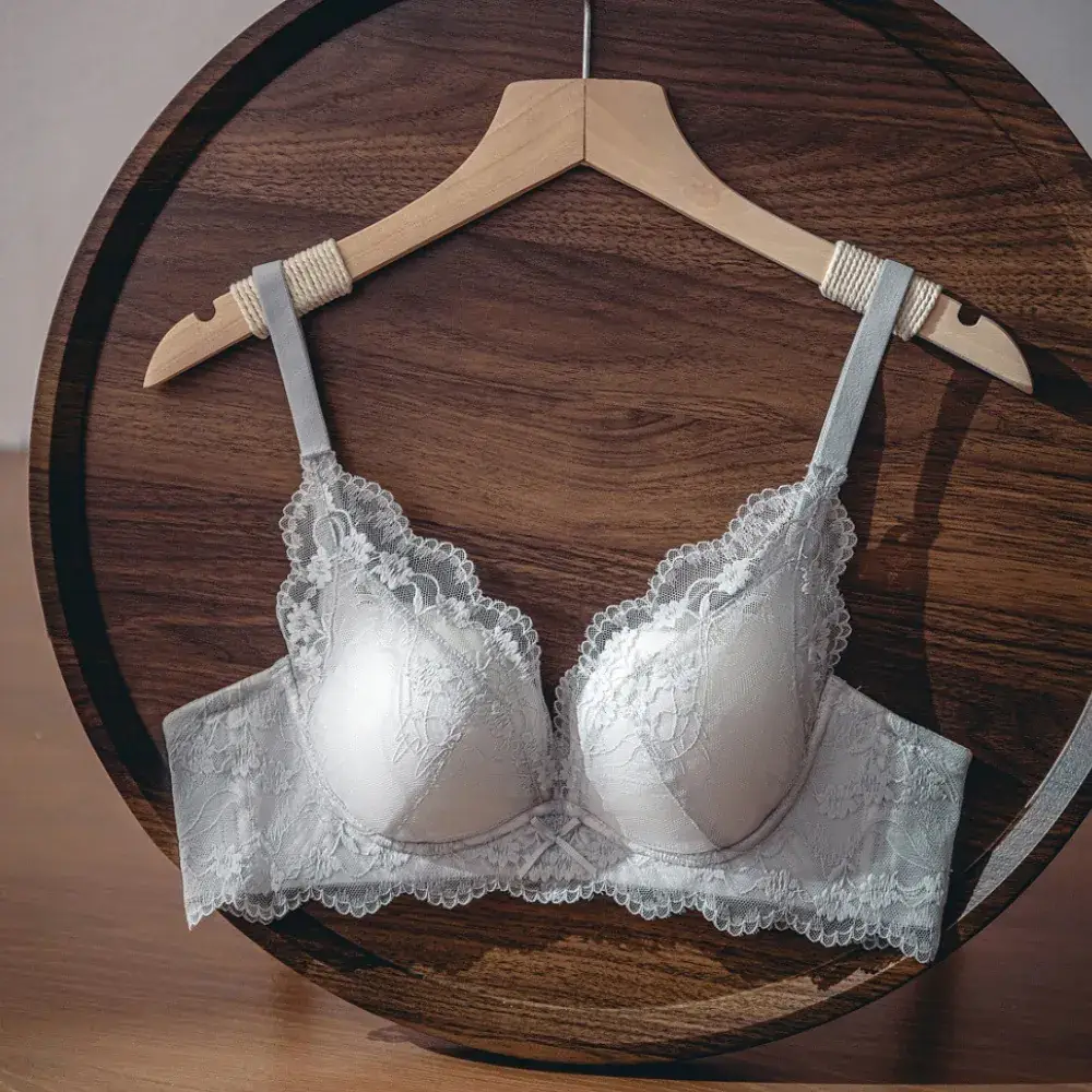 Black Lace Push-Up French Bra with Adjustable Straps