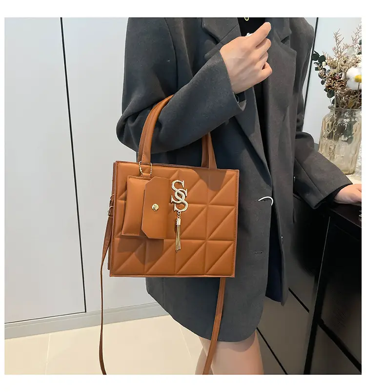 Women's Brown Crossbody Bag 2024 Winter Casual Commute — feature 11