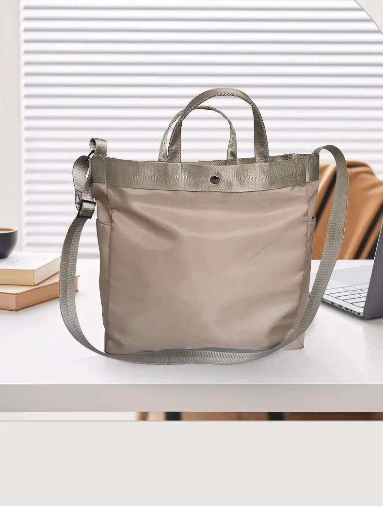 Nylon Travel Bag Waterproof Large Capacity Casual Crossbody Bag — feature 8