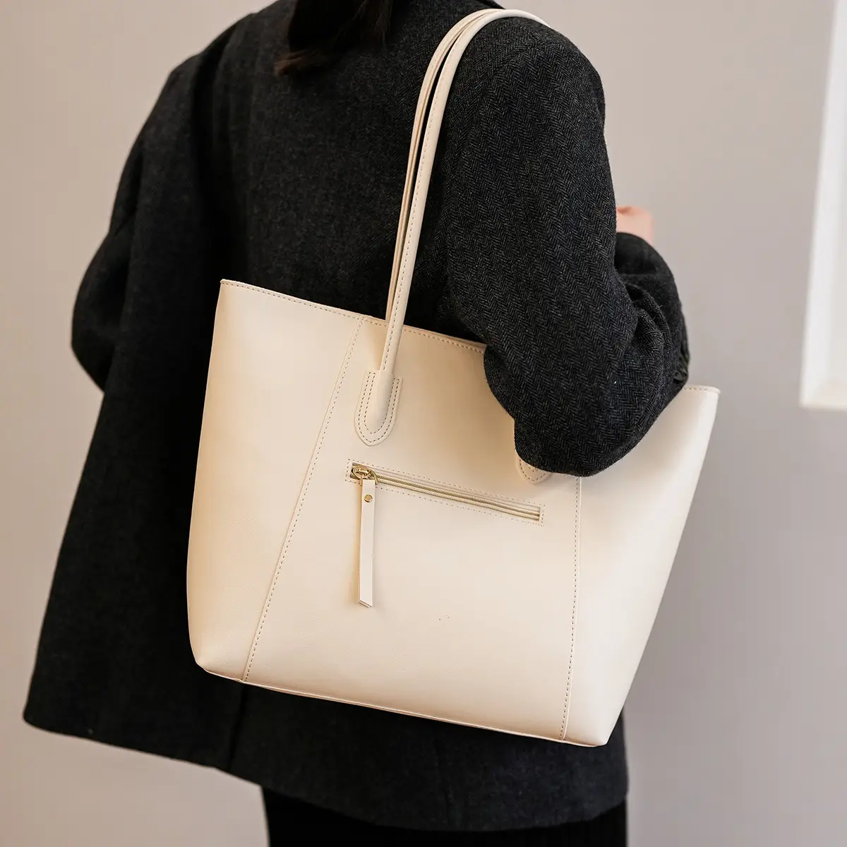 Women Large Capacity Black Leather Tote Bag Shoulder Crossbody — feature 23