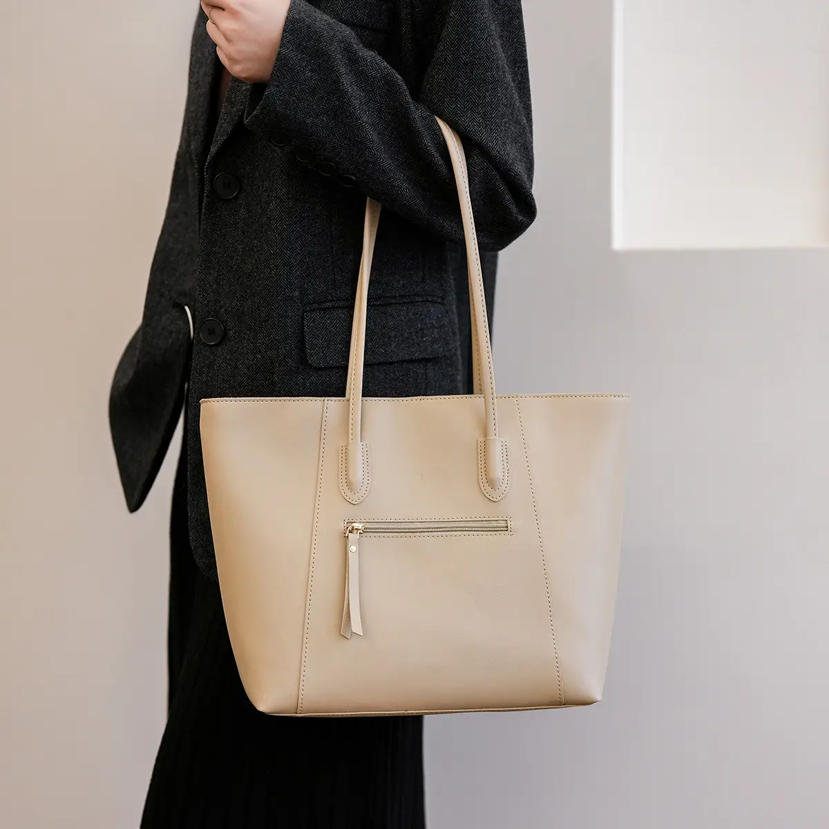 Women Large Capacity Black Leather Tote Bag Shoulder Crossbody — feature 25