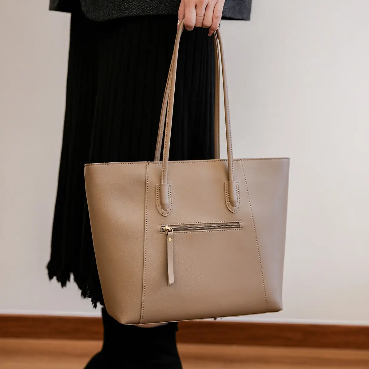 Women Large Capacity Black Leather Tote Bag Shoulder Crossbody — feature 29