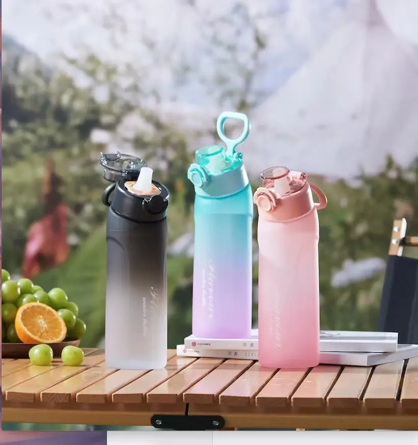 Cross-border explosions fun fruit student water bottle 0 sugar 0 card fragrance straw two-color gradient plastic water cup artifact — feature 6