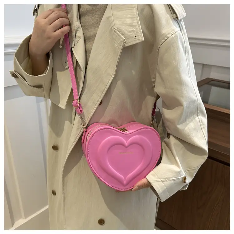Women's Heart Shaped Shoulder Bag White 2024 Winter — feature 15