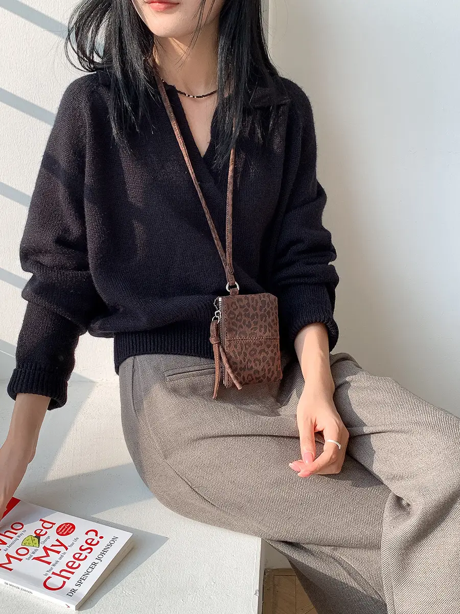 Neck-Hanging Mini Leather Coin Purse Brown - Image 7