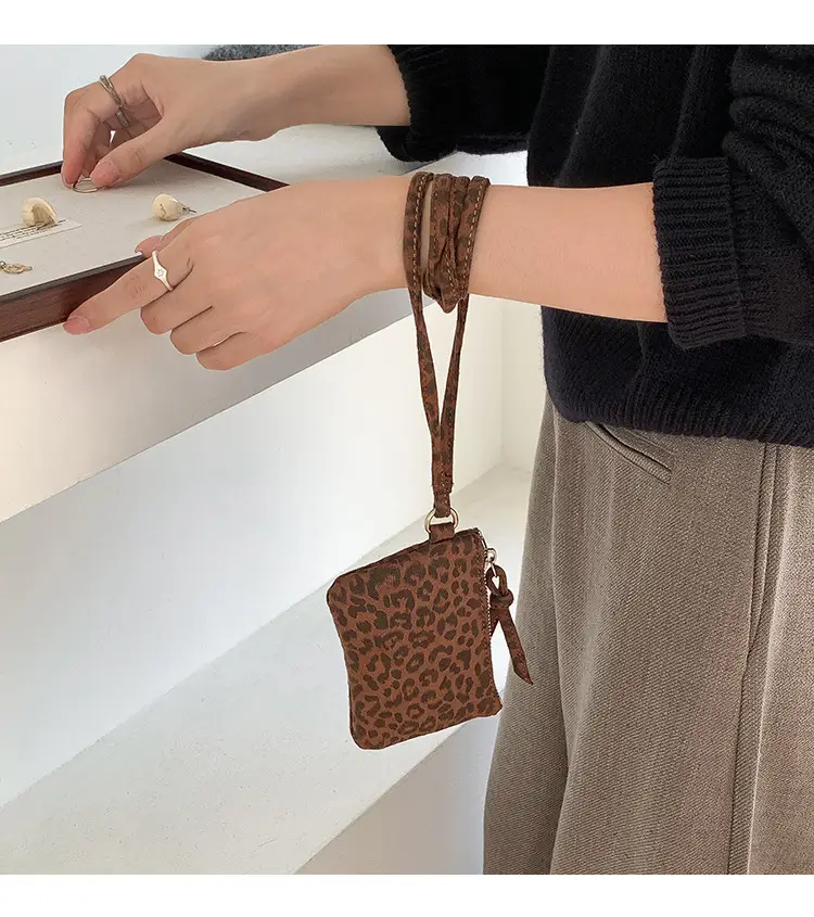Neck-Hanging Mini Leather Coin Purse Brown — feature 14