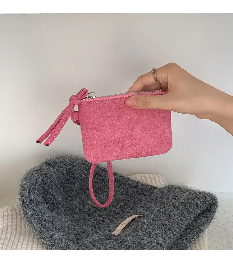 Neck-Hanging Mini Leather Coin Purse Brown — feature 26