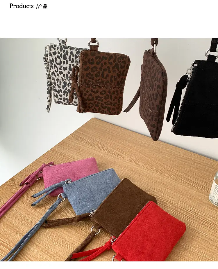 Neck-Hanging Mini Leather Coin Purse Brown — feature 34