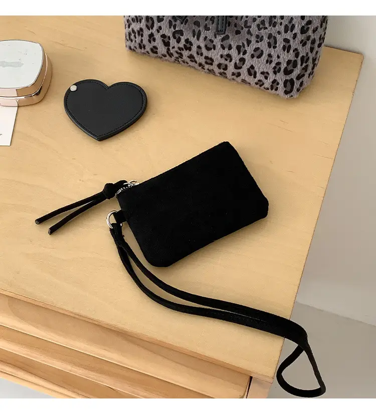 Neck-Hanging Mini Leather Coin Purse Brown — feature 38