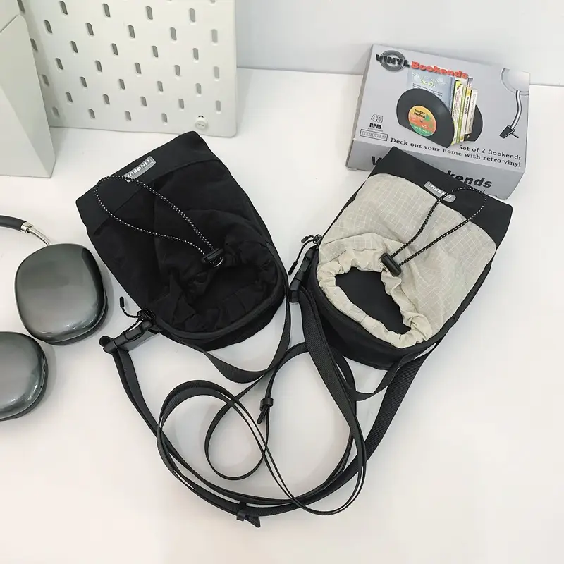 Black Crossbody Phone Bag for Men Lightweight Mobile Carry - Image 6