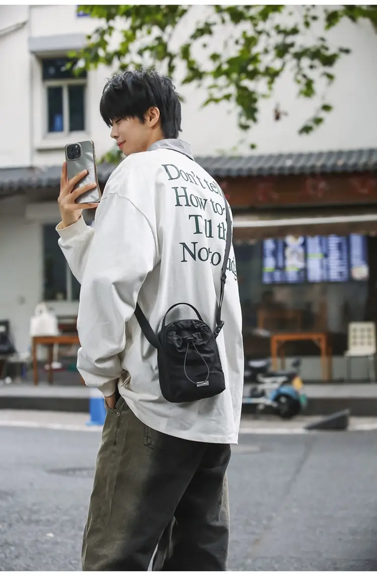 Black Crossbody Phone Bag for Men Lightweight Mobile Carry — feature 29