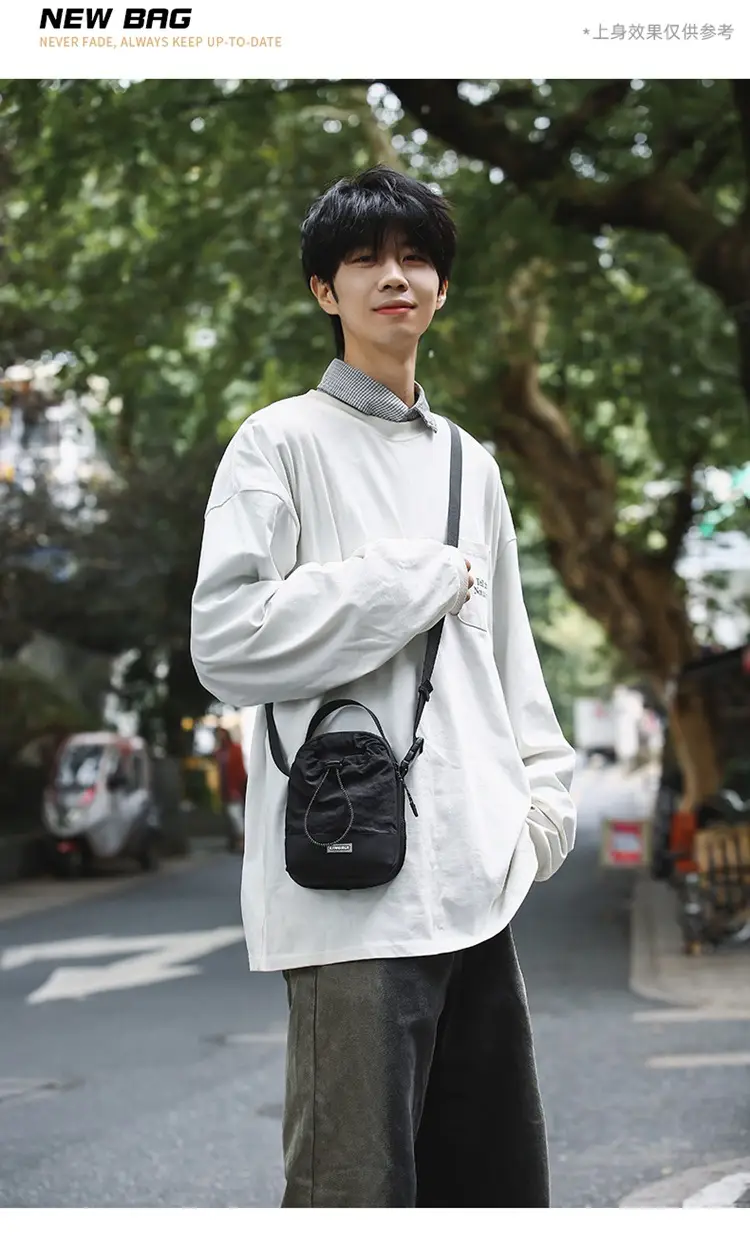 Black Crossbody Phone Bag for Men Lightweight Mobile Carry — feature 3