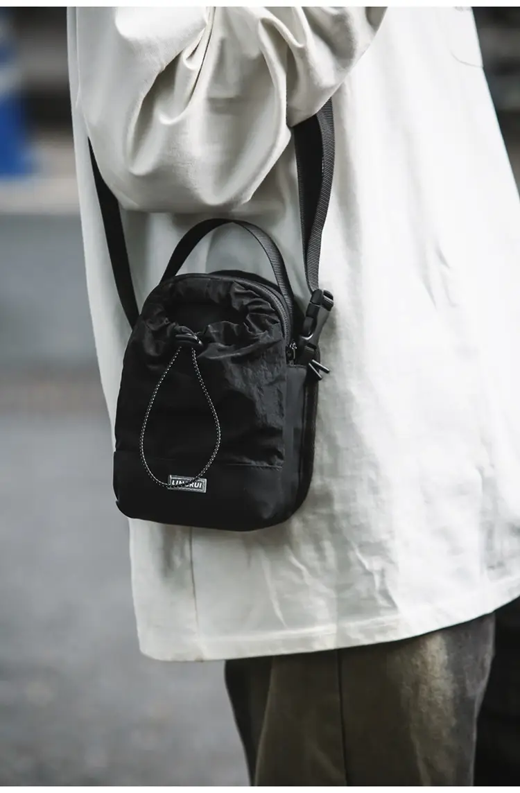Black Crossbody Phone Bag for Men Lightweight Mobile Carry — feature 35