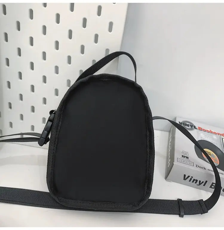 Black Crossbody Phone Bag for Men Lightweight Mobile Carry — feature 42