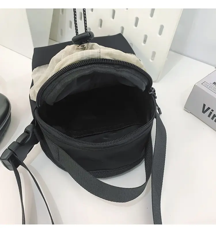 Black Crossbody Phone Bag for Men Lightweight Mobile Carry — feature 47