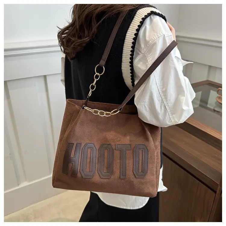 Black Letter Print Shoulder Bag for Women — feature 12