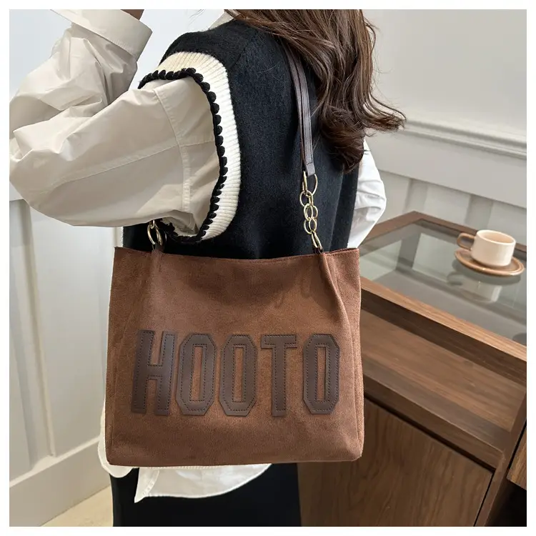 Black Letter Print Shoulder Bag for Women — feature 13