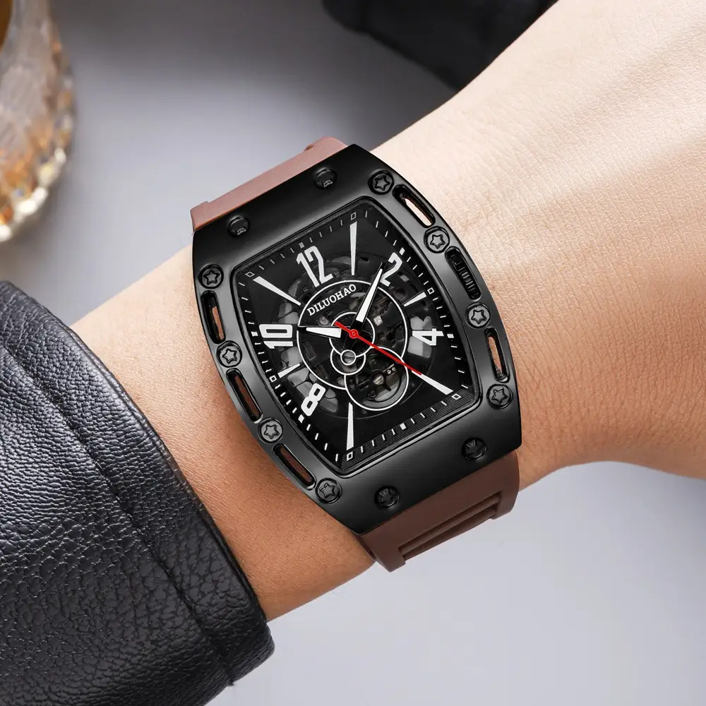 Men's Black Silicone Large Dial Quartz Watch - Image 5