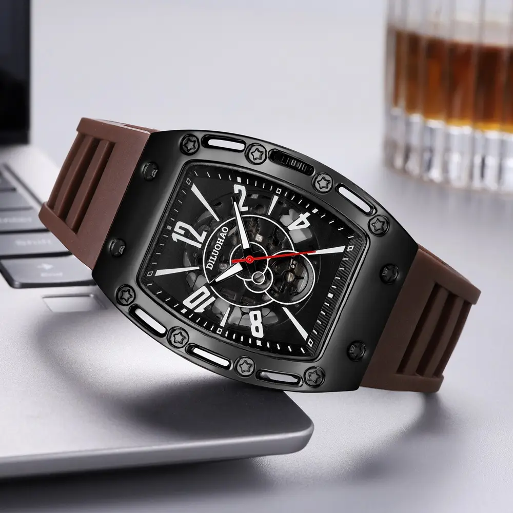 Men's Black Silicone Large Dial Quartz Watch - Image 3