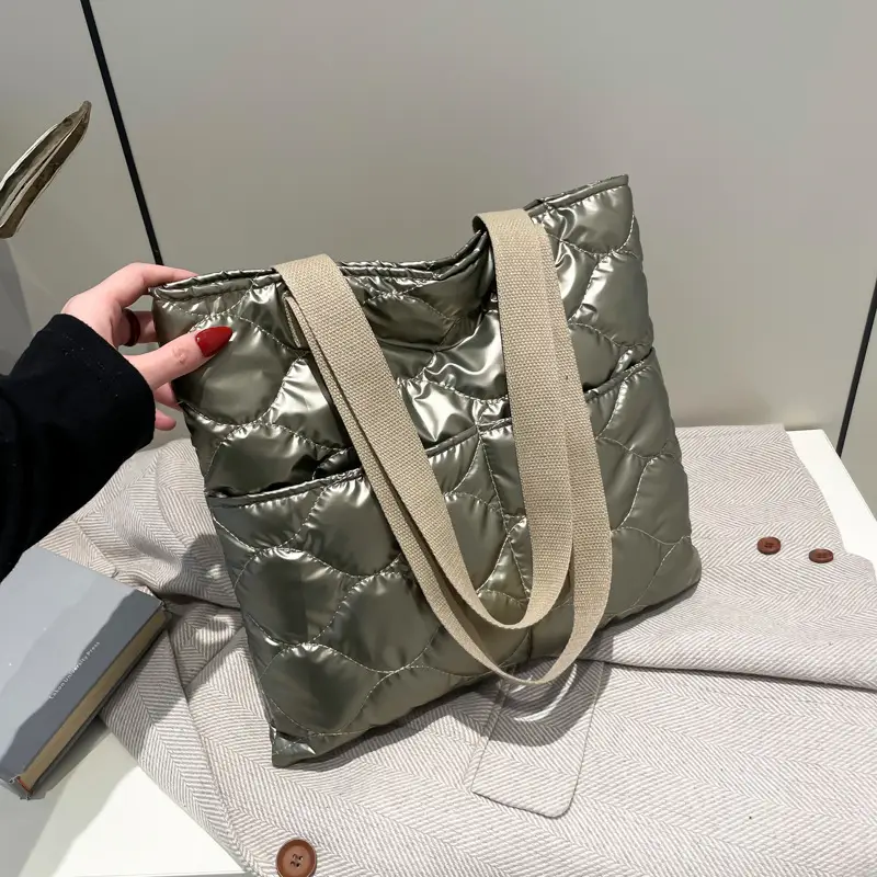 Silver Quilted Women's Tote Bag Large Capacity - Image 6