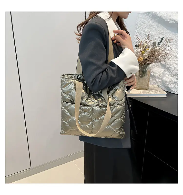 Silver Quilted Women's Tote Bag Large Capacity — feature 22