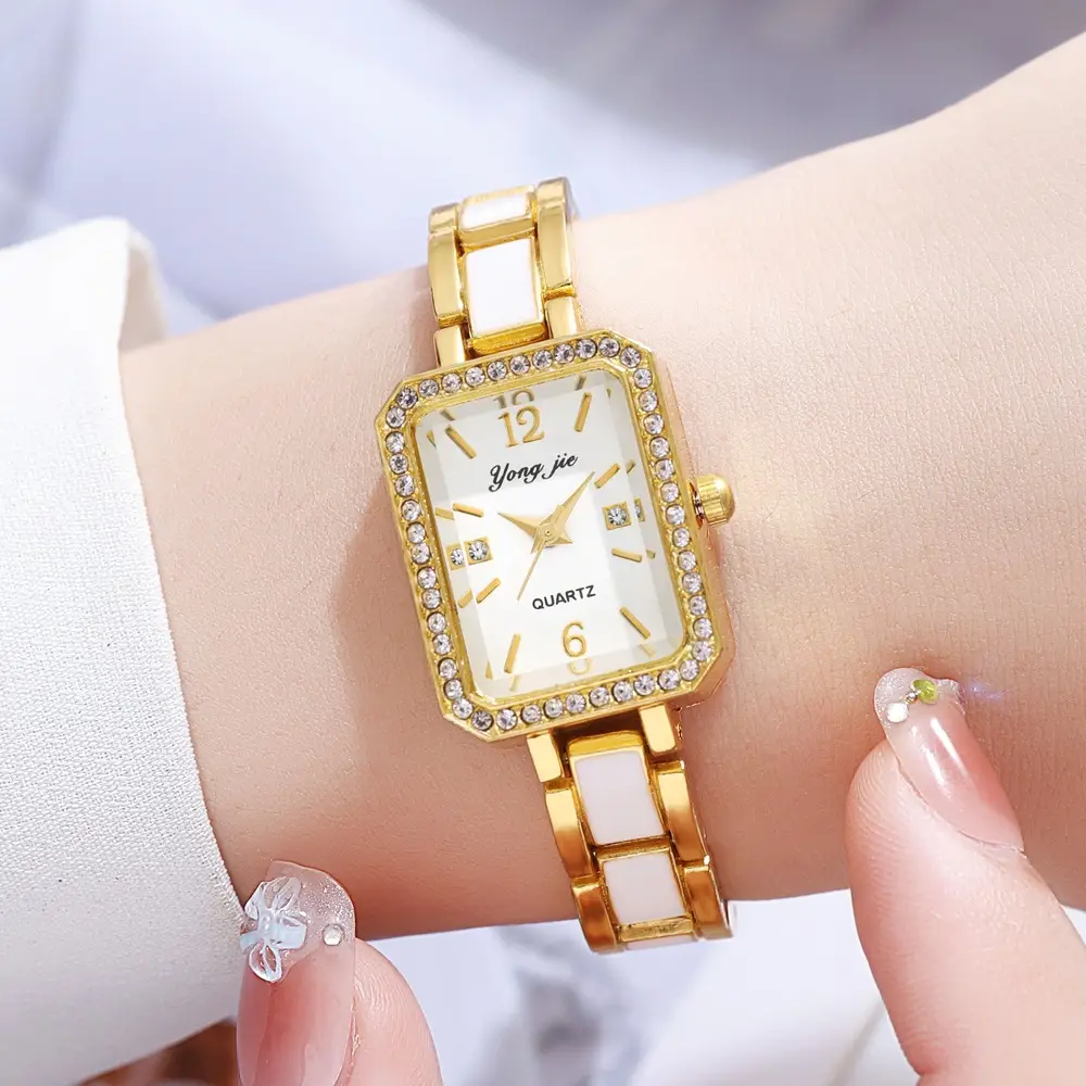 Square Diamond Watch for Women Hot Alloy Bracelet — feature 3