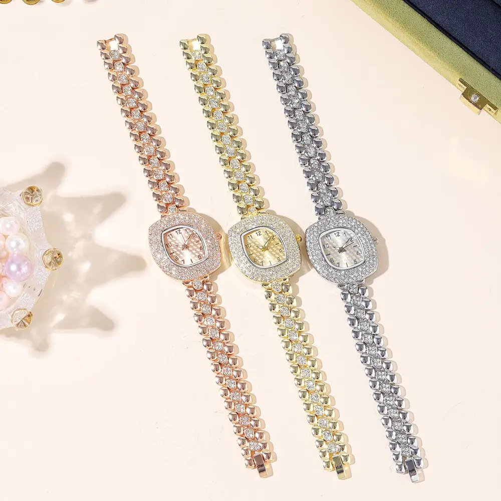 Ladies Diamond Bracelet Watch Silver Sparkle — feature 7